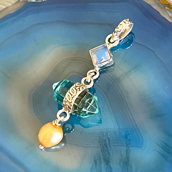 Jewelry - New 🌟 Aquamarine Sterling Silver Pendant